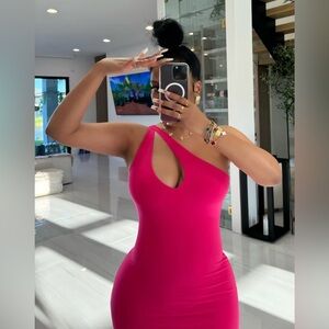 Hot Pink Sleek Shoulder Bodycon Dress by Minaa Monroe